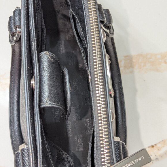 MICHAEL Michael Kors Black Crossbody Bag with Silver Studs - Picture 4 of 7